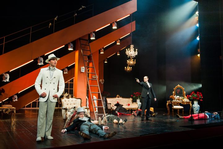 TheatreHD: Таланты и покойники
