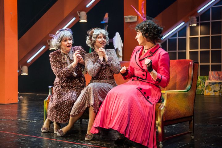 TheatreHD: Таланты и покойники